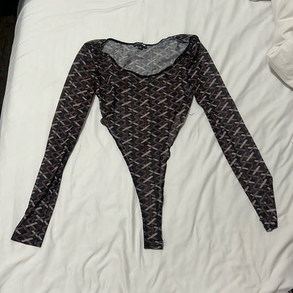 Matching set - Picture 1 of 2